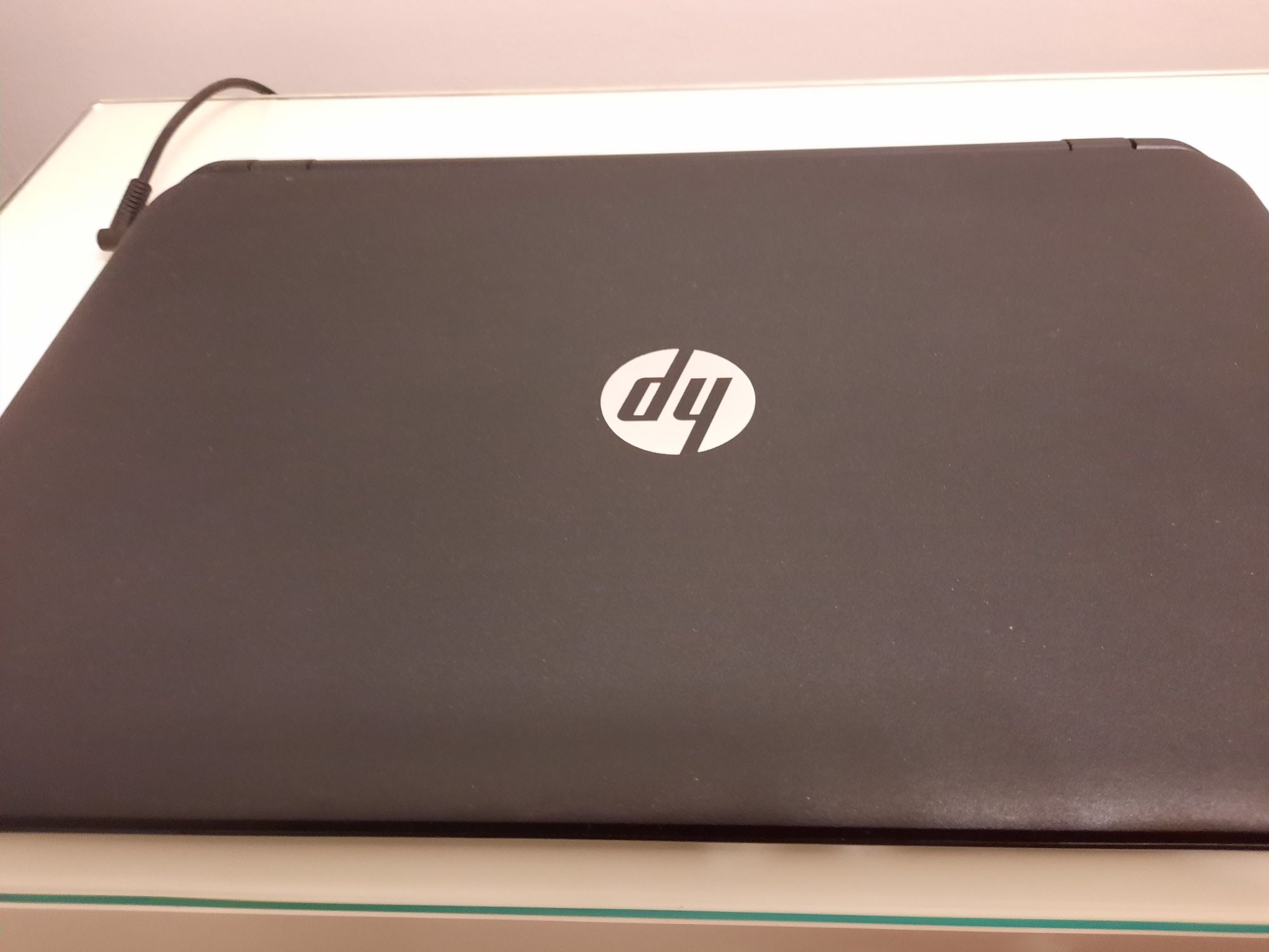 laptop HP 15", ekran  dotykowy, proc. AMD 4x2,2 GHz, 16MB RAM, WIN 10