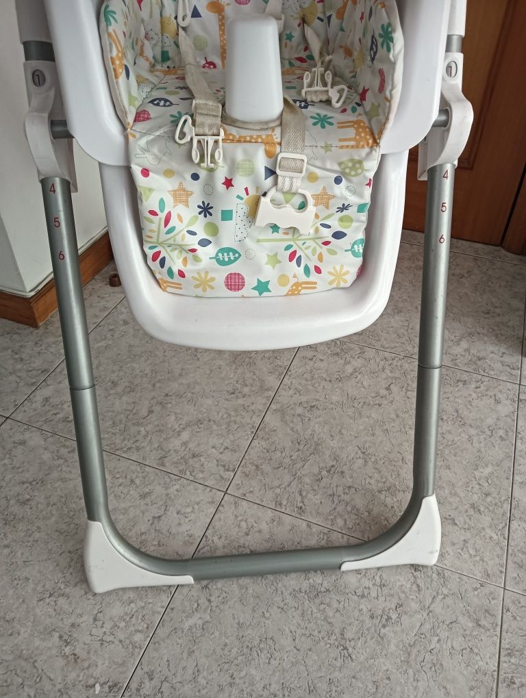 Cadeira de refeição