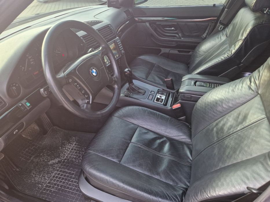 Бмв е38 740d 2001