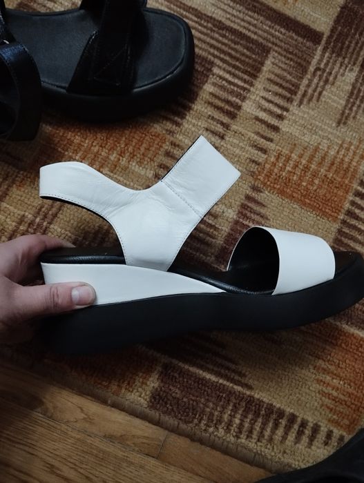 Босоніжки шкіра 41