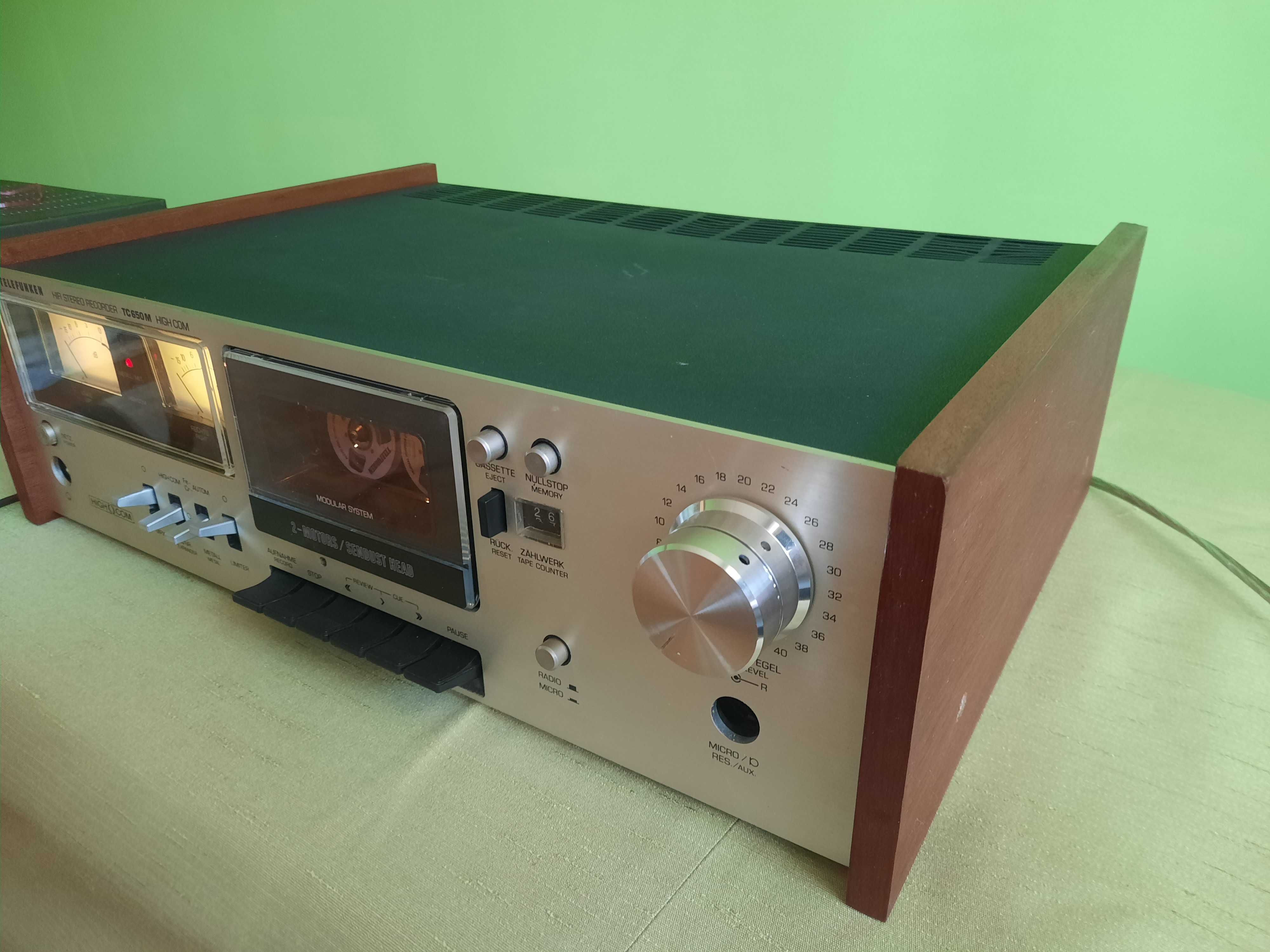 Magnetofon kasetowy Telefunken TC 650M srebrny