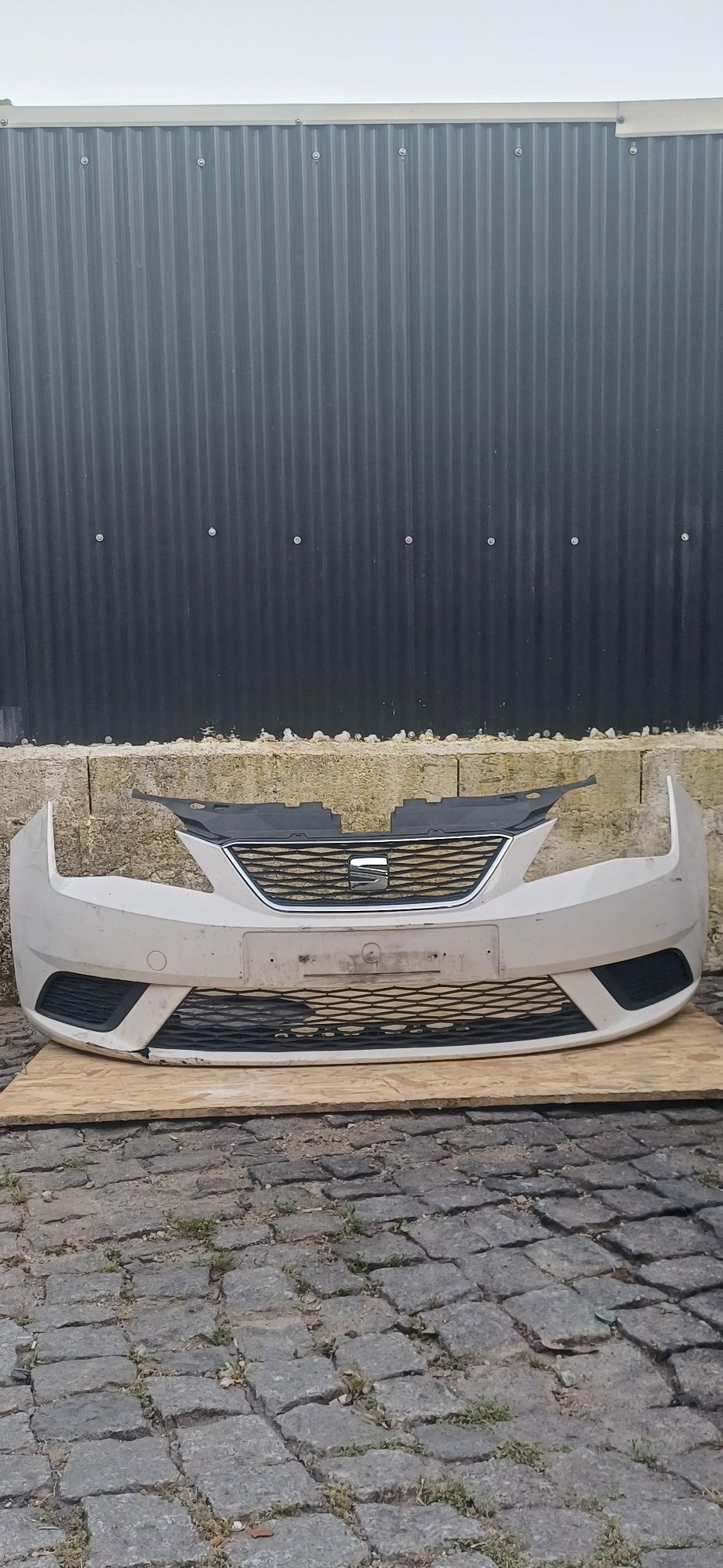 Para-choques Seat Ibiza 6J