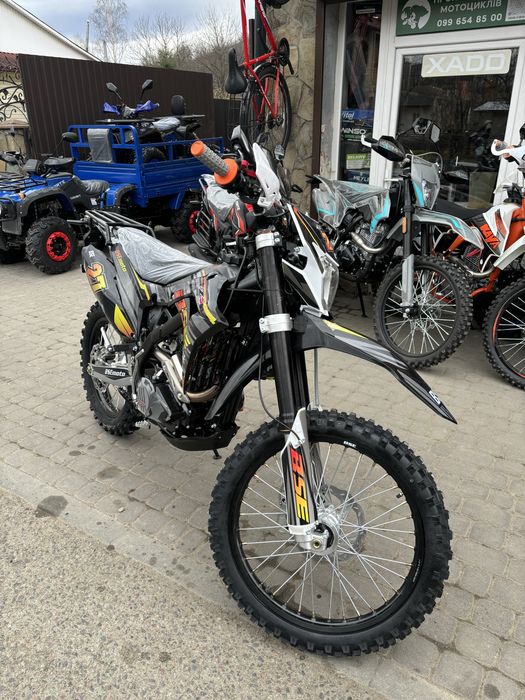 Мотоцикл BSE J4 новинка 2025 року