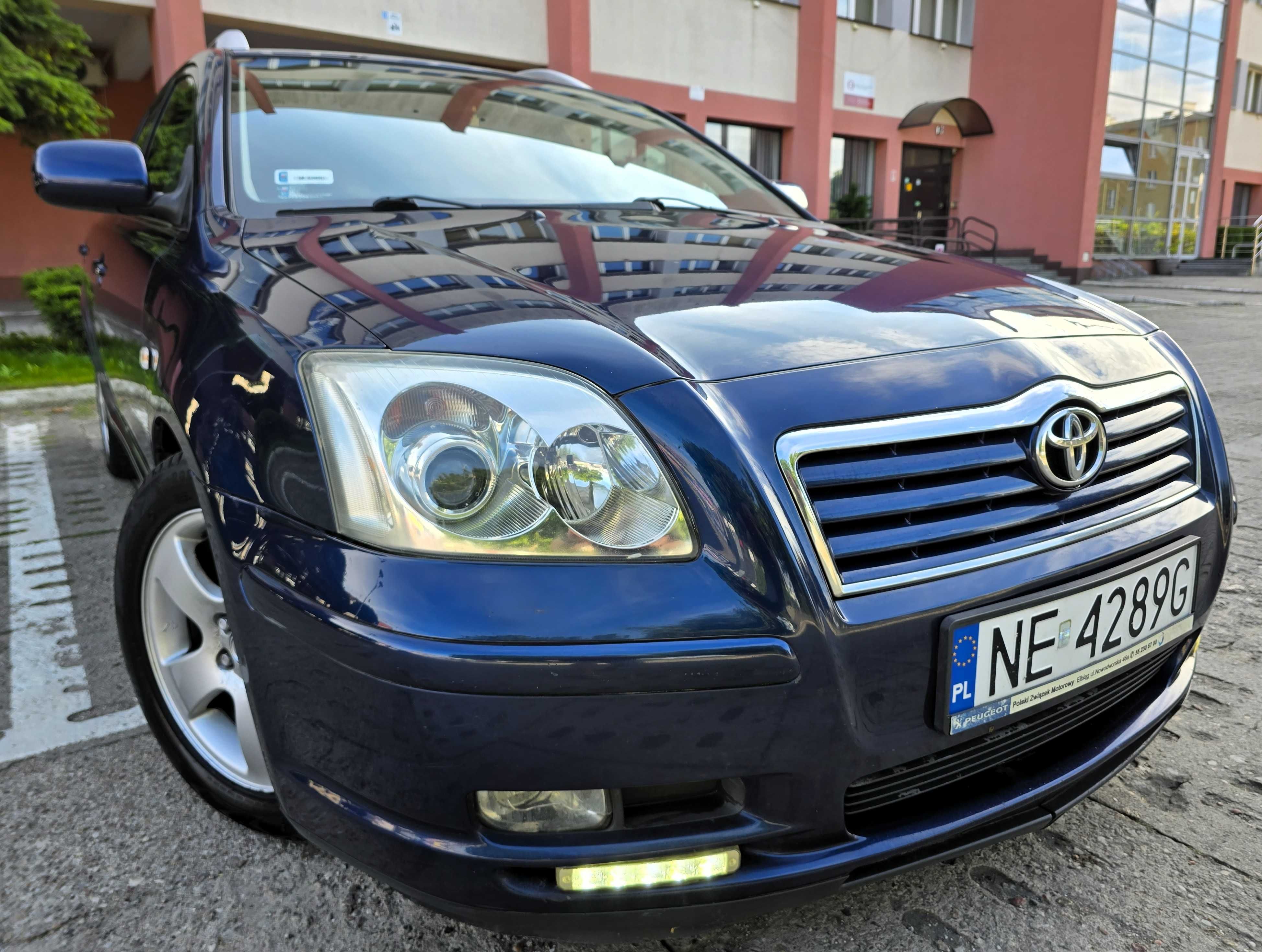 Toyota Avensis 2.0Benzynka 146KM Bogata  Wersja Wyposażenia 2005Rok