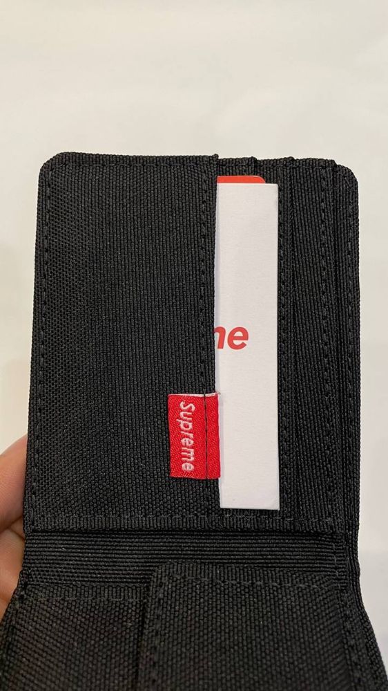 Гаманець Supreme