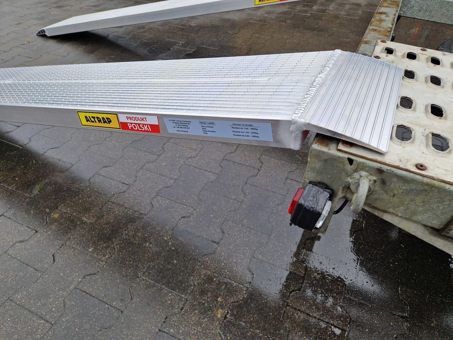 Najazdy aluminiowe ALTRAP do lawet 250cm 3 tony