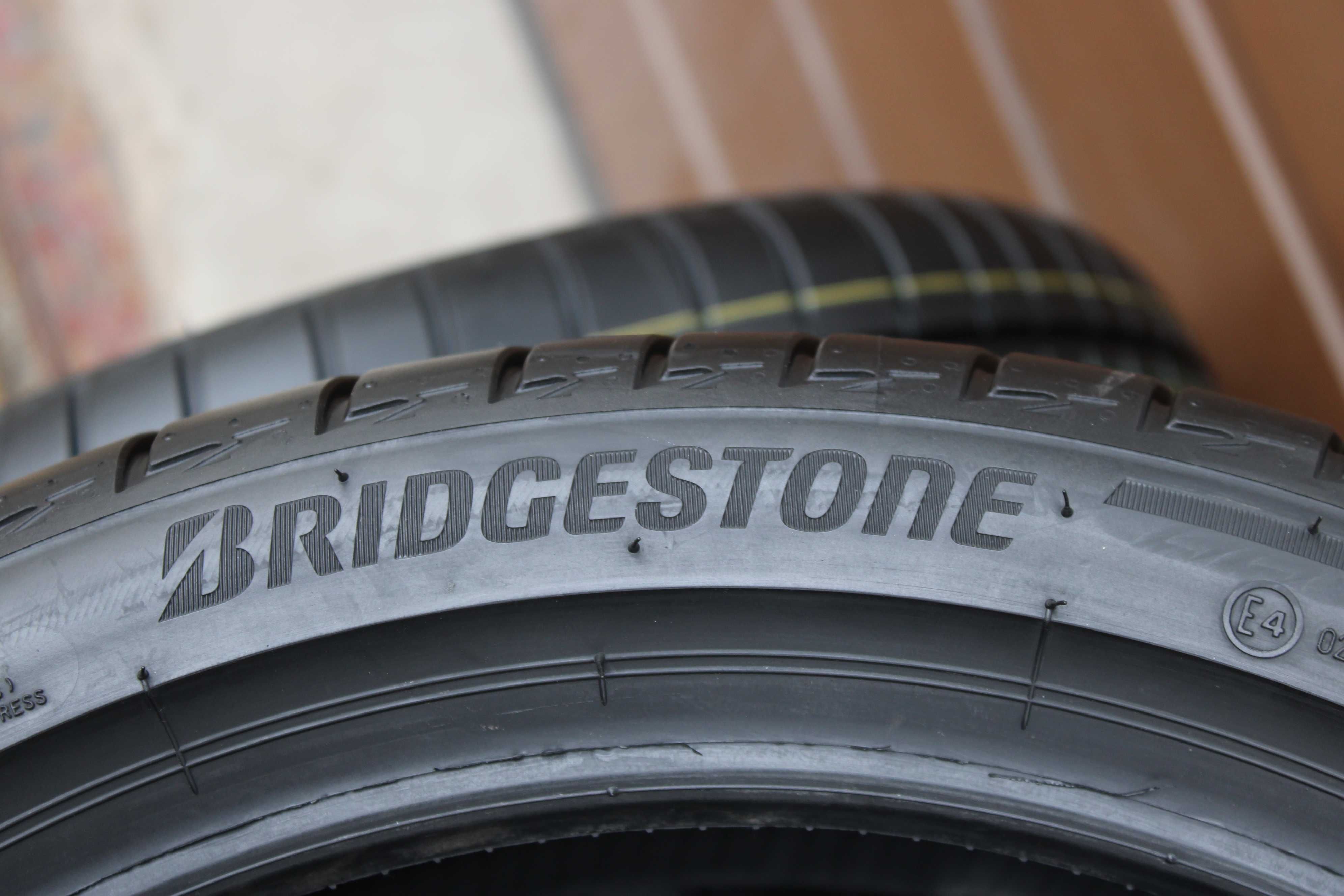 225/40R18 Bridgestone Turanza 5 92Y XL 2022r. NOWE - DEMO