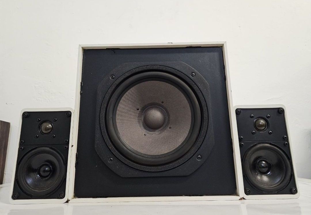 Subwoofer Revox/ Kolumny Canton Plus C Akustyka, głośników