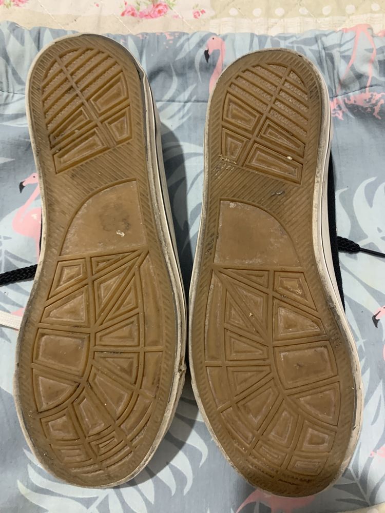 Sapatilha tipo All Star