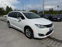Chrysler Pacifica 3.6 LIMITED na miejscu !!!