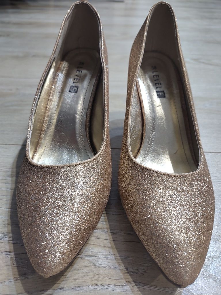 Buty na obcasie złoty brokat Level 38 wesele ślub przyjęcie