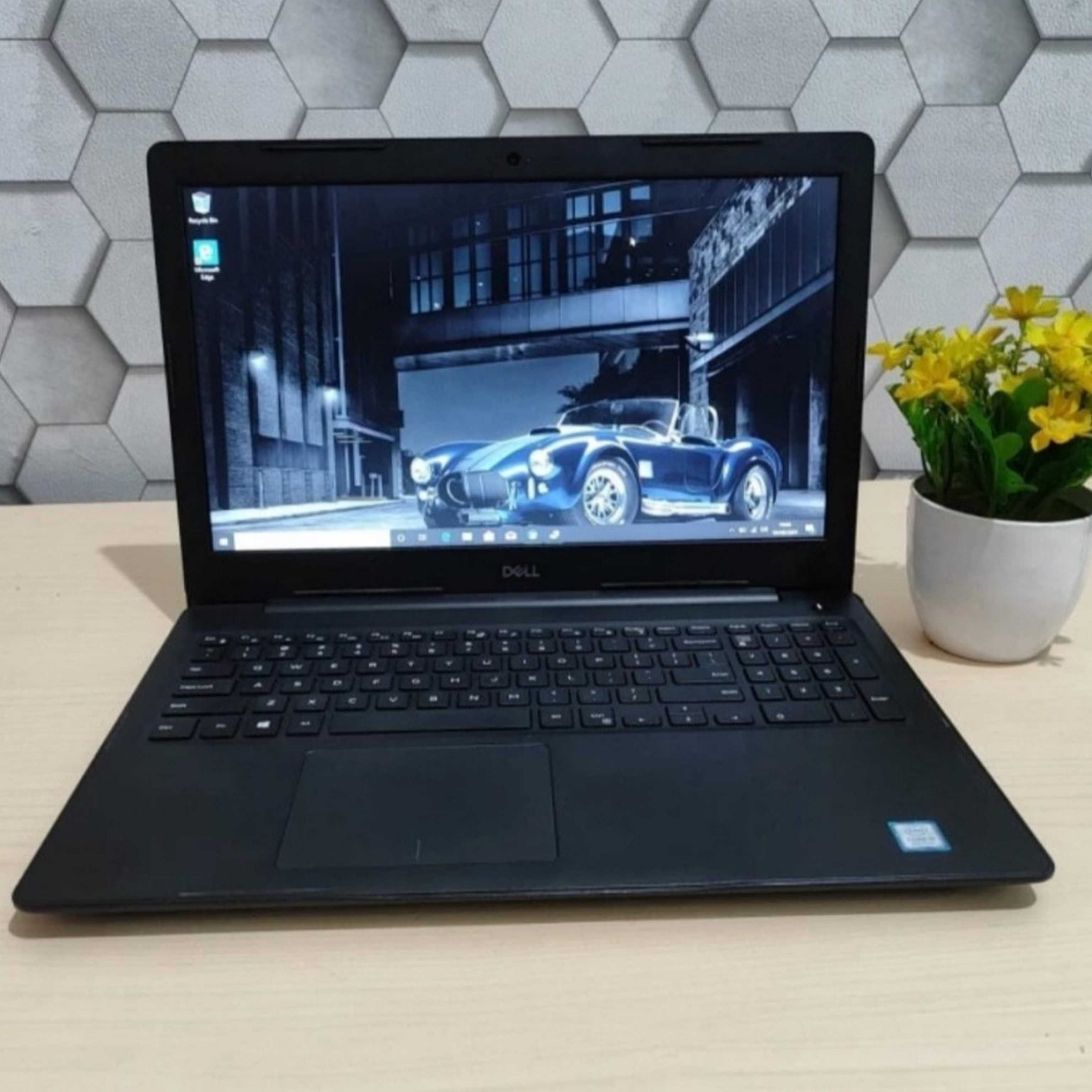 Dell Vostro 15.6" Octacore i5/8GB/256Nvme gama Profissional