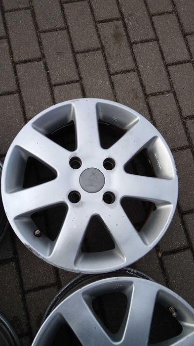 Felgi aluminiowe R15 4x114.3