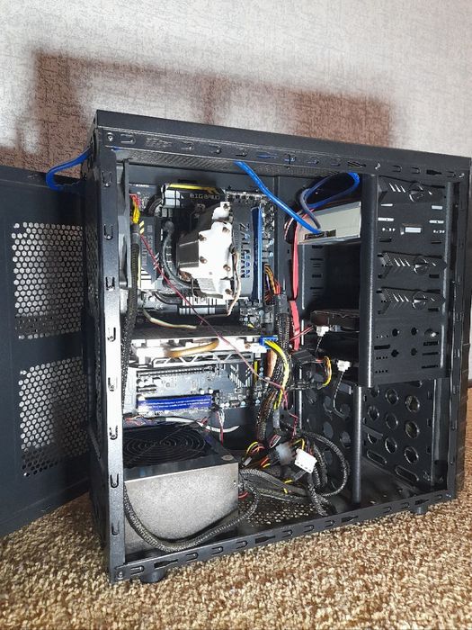 Обміняю ПК на Ноутбук можливо з моєю доплатою