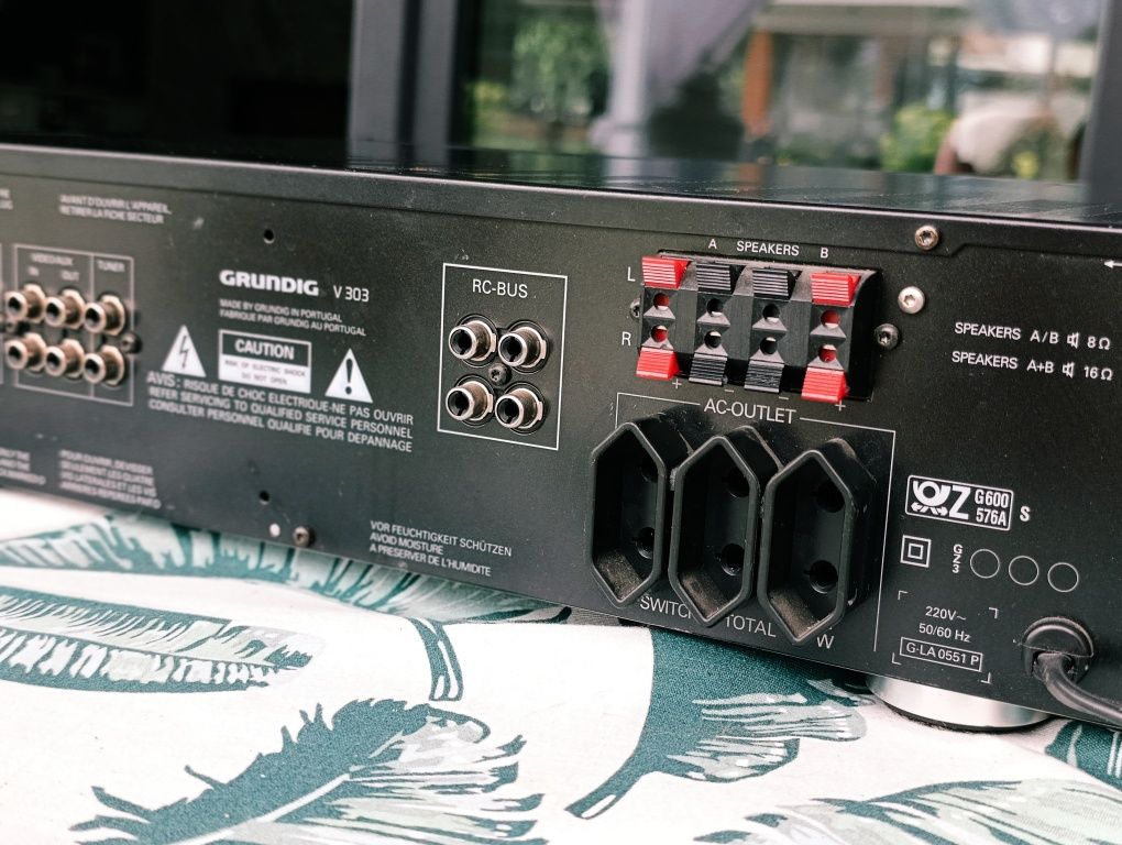Wzmacniacz+ CD Grundig V 303 CD 301