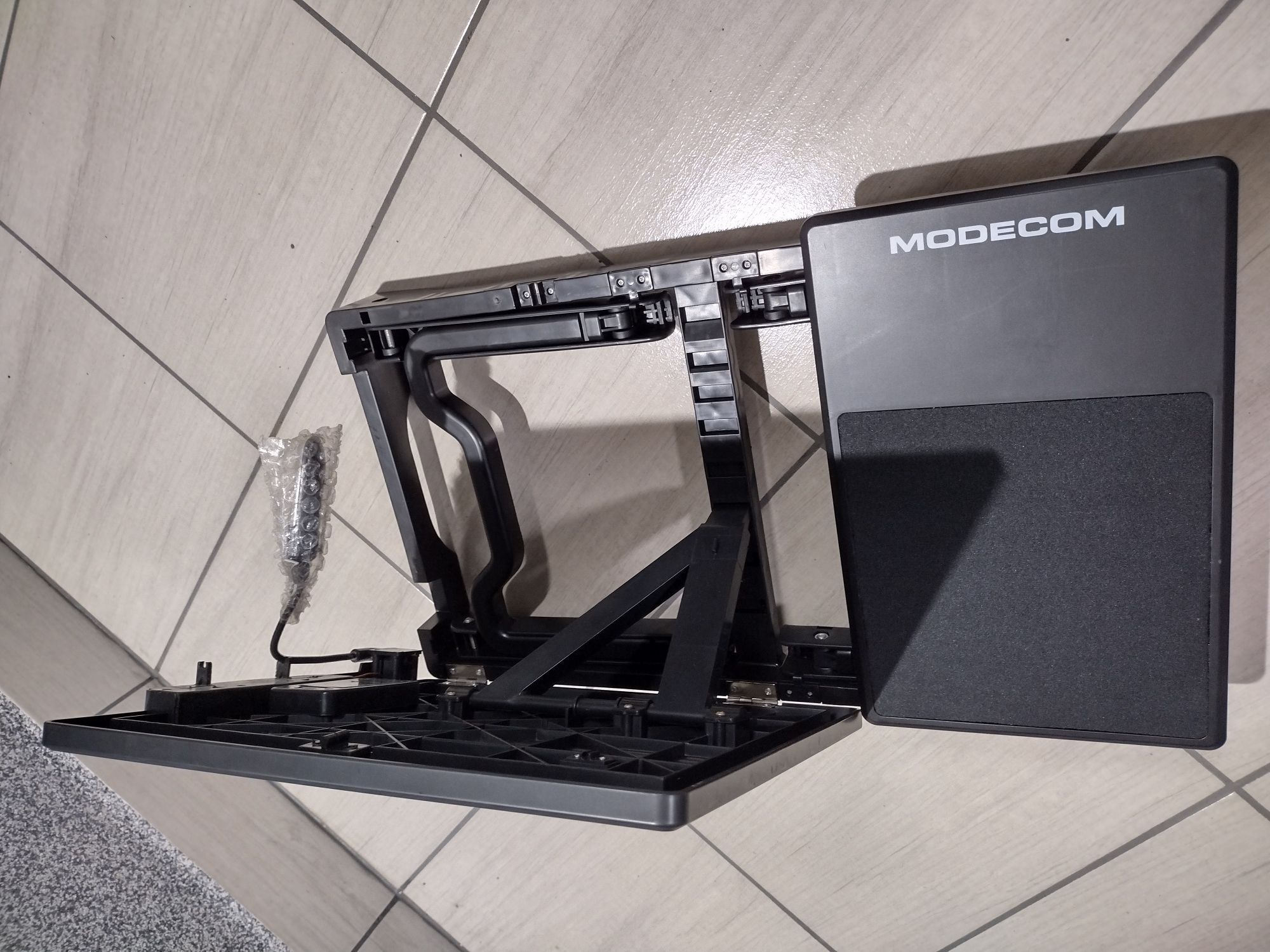 Podstawka pod laptopa z lampką MODECOM