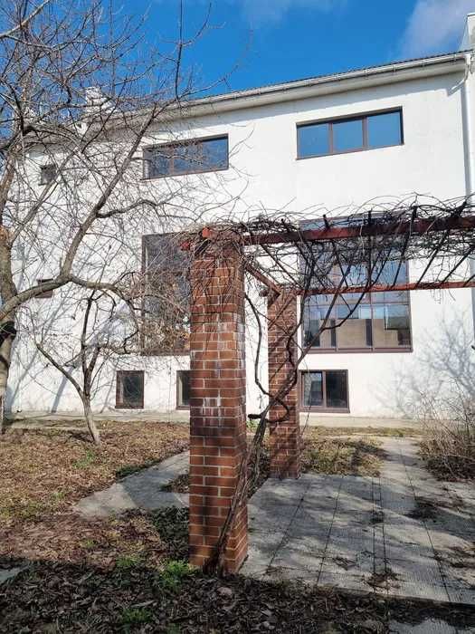 Будинок в стилі хай-тек.! Басейн. Відкритий простір для втілення мрій!