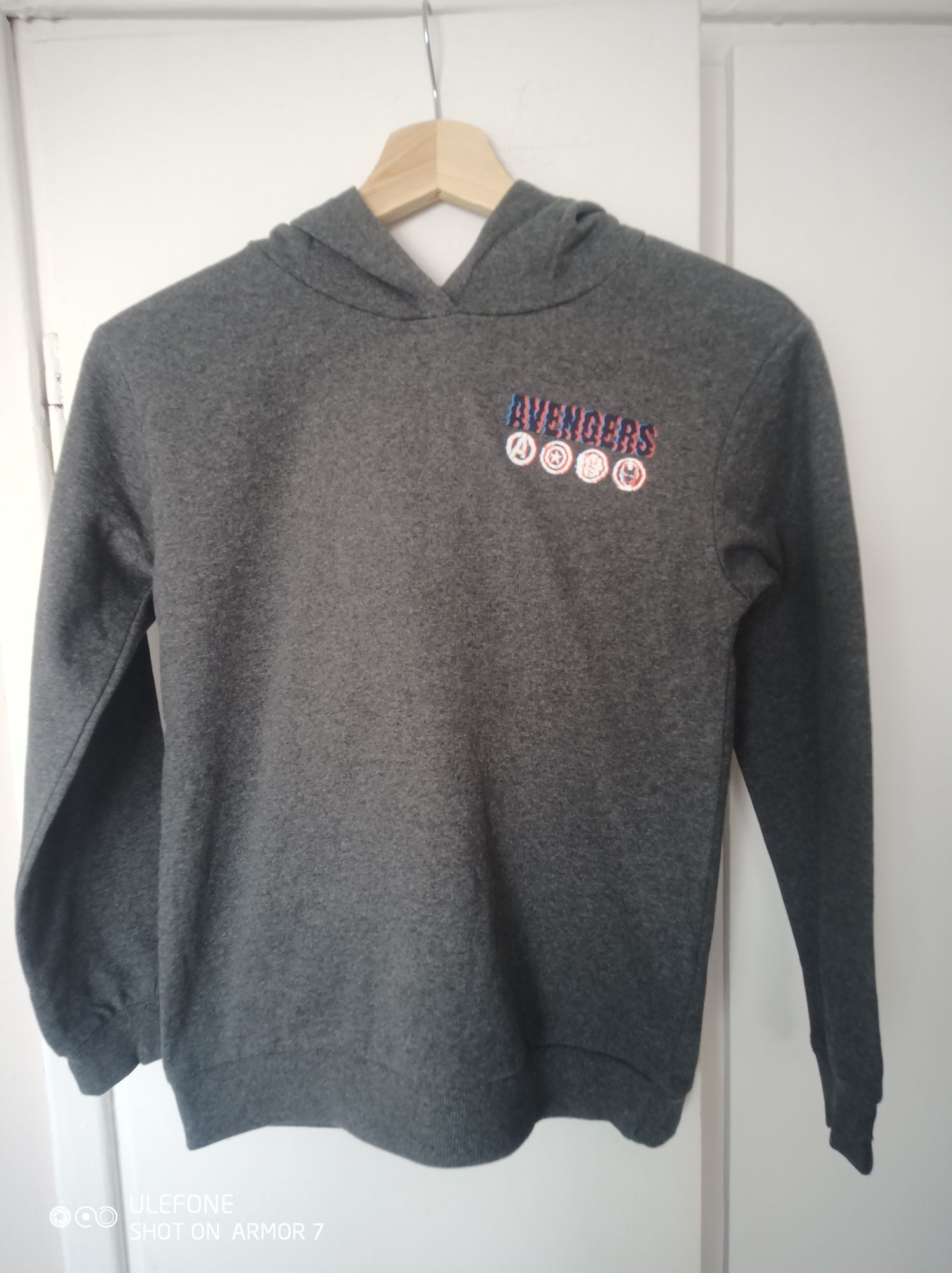 Bluza Avengers rozmiar 140