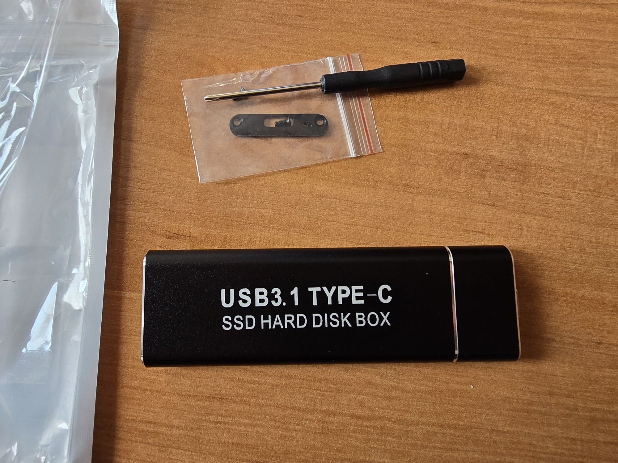 Obudowa zewnętrzna do dysku SSD M.2 (SATA) – USB 3.1