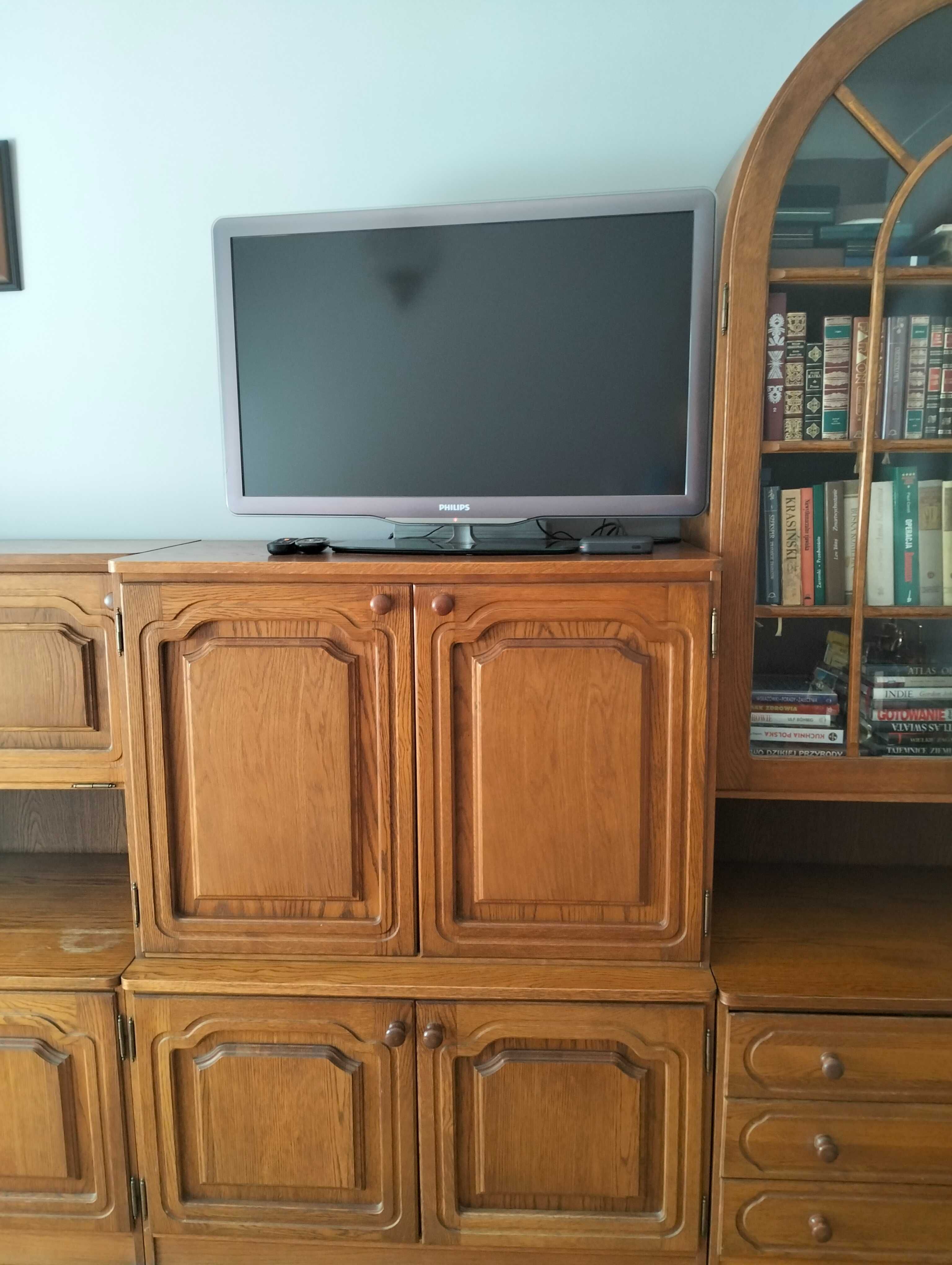 Meblościanka z drewnianymi frontami, styl lata 90