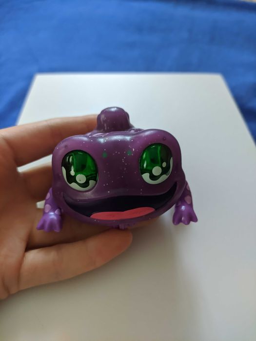 Інтерактивна іграшка hasbro жабеня Yellies жаба ящірка жабка рухається