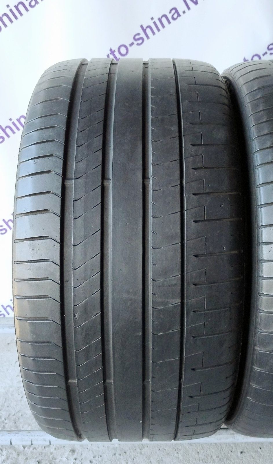 Шини літні R22 315/30 Pirelli PZero