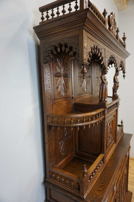 Stary Niespotykany Bogato Rzeźbiony Kredens BRETOŃSKA FIGURY