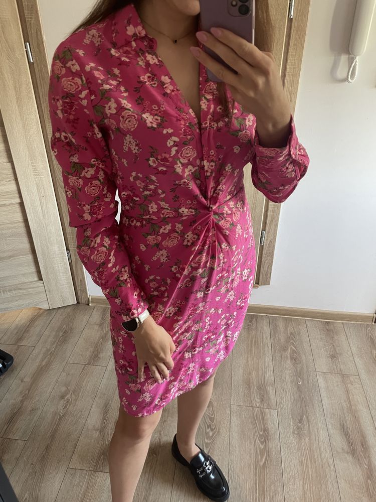 Sukienka w kwiatki, sukienka na lato, elegnacka sukienka, reserved