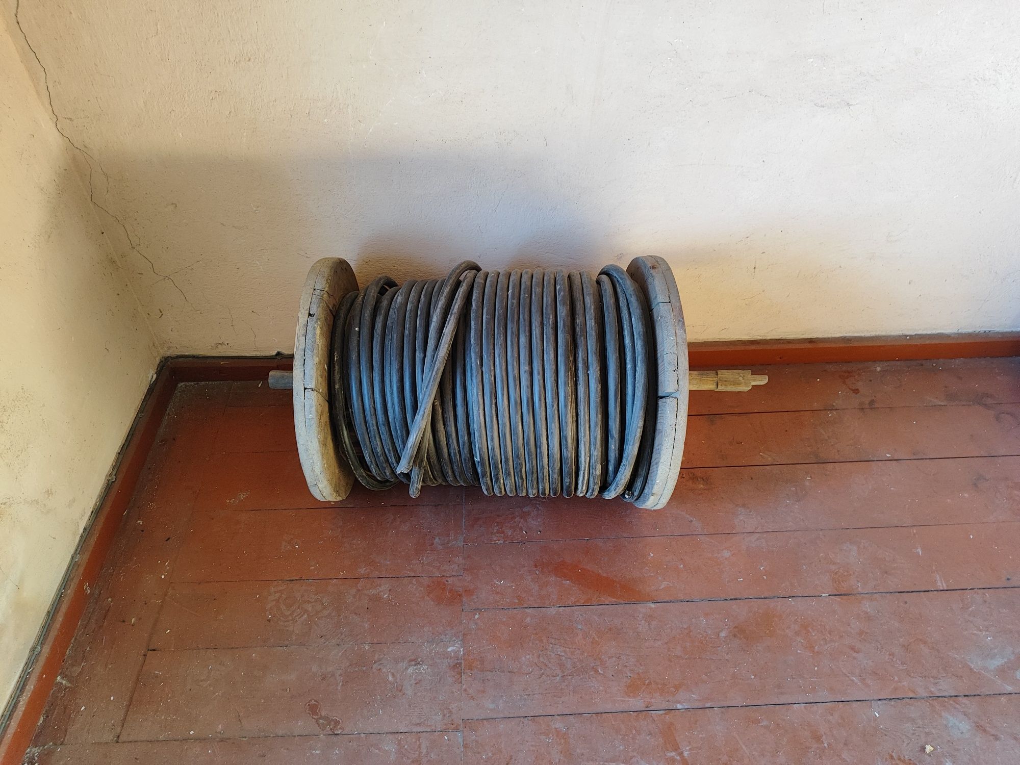 Przewód/Kabel siłowy miedziany 4x10mm2 92metry