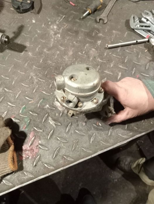 Продам бензонасос на ЗИЛ