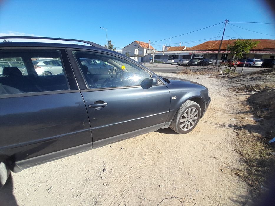 Carrinha  volkswagen  passat do ano 1998.