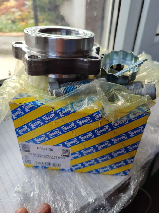 Підшипник колеса передній SNR R141.09 — FORD TRANSIT / TRANSIT TOURNEO