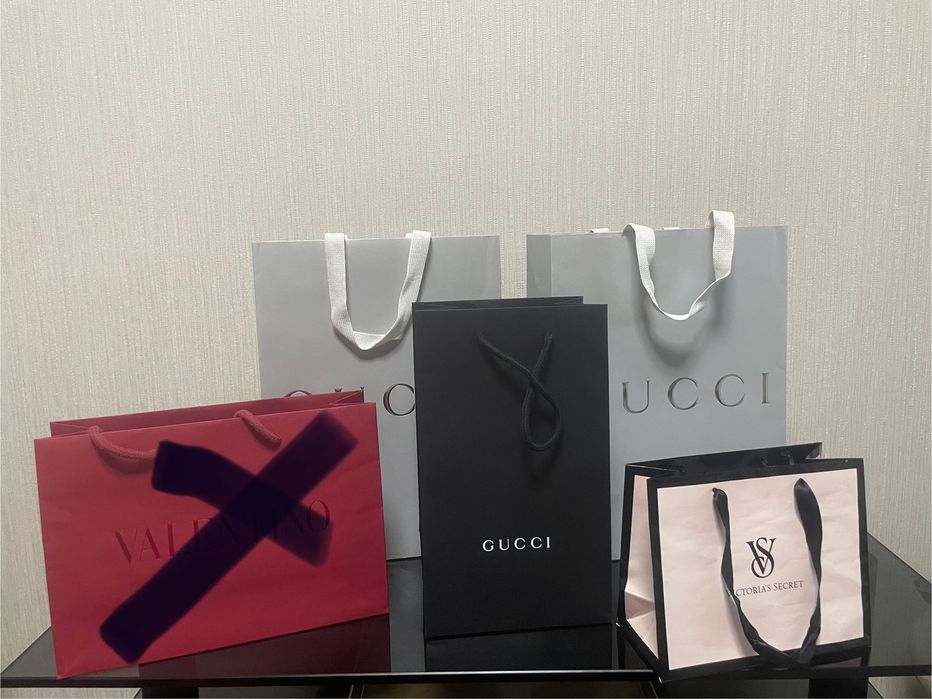 Подарункові пакети , так коробки