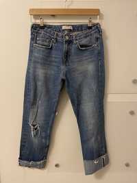 Niebieskie spodnie jeansy boyfriend z dziurami XS 34 Zara