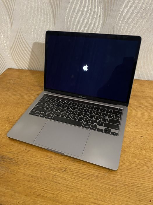 MacBook Pro - гарний стан