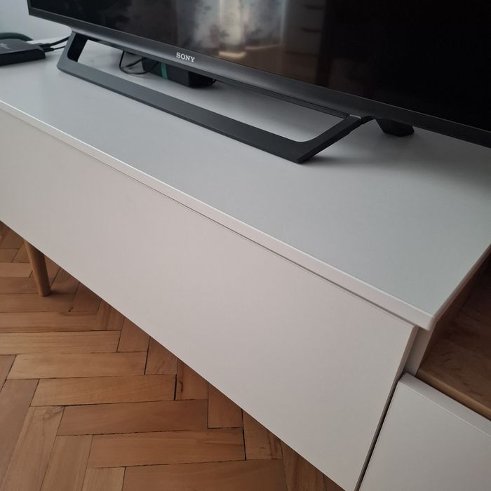 Szafka pod telewizor biała