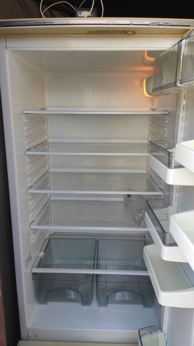 Продам холодильник Атлант, б/к .Стан збережений,хороший працюєл добре