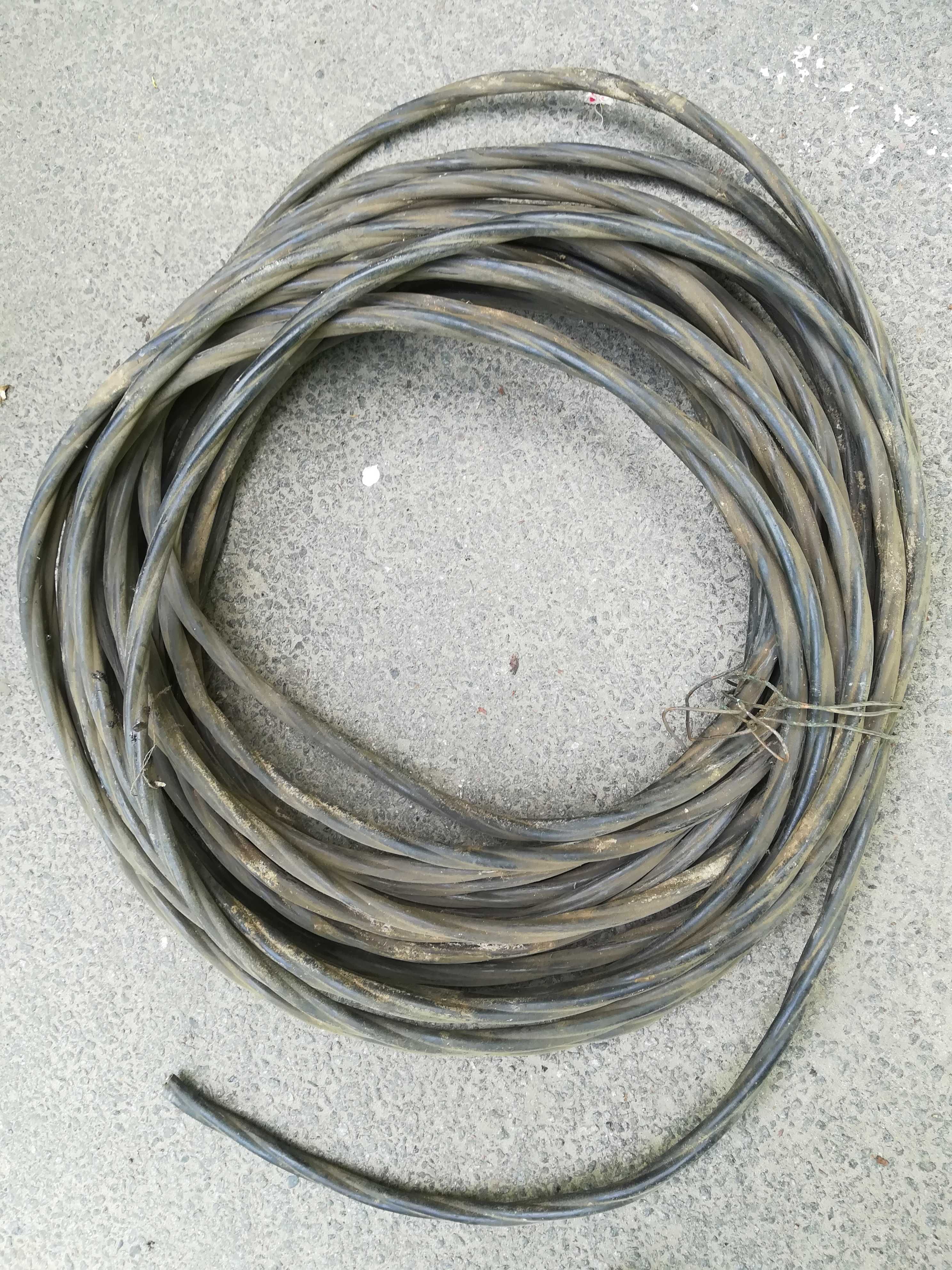 Продам кабель 3х жильный Аллюминиевый 12 метров
