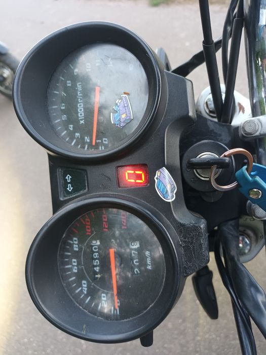 Продам мотоцикл Spark125c-2xwq +торг