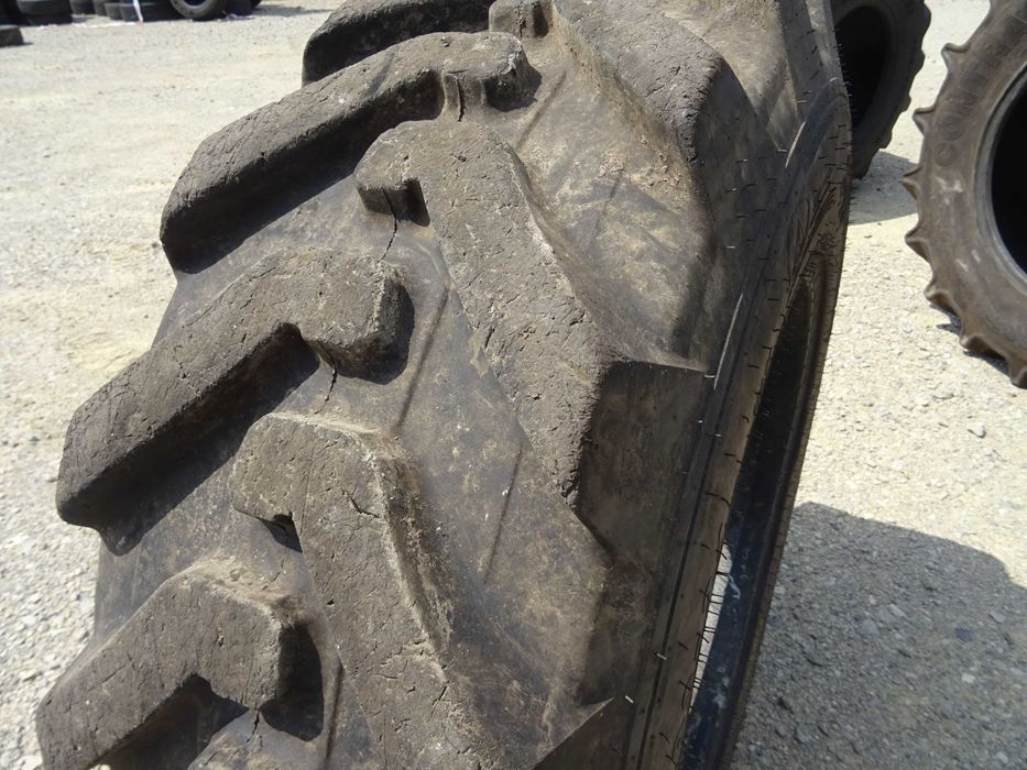 Opona 400/80-24 (15.5/80-24) Alliance Tough Trac 325 IND (850 netto)