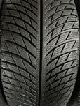 225/40/19 R19 Michelin Pilot Alpin 5 4шт зима