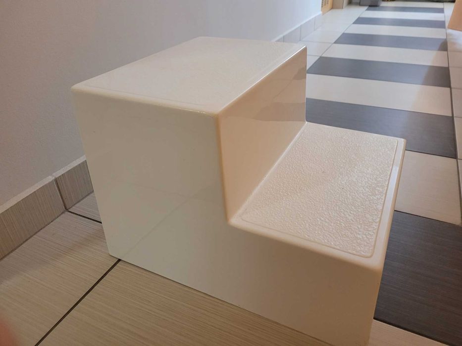 Stopien do wanny z hydromasażem