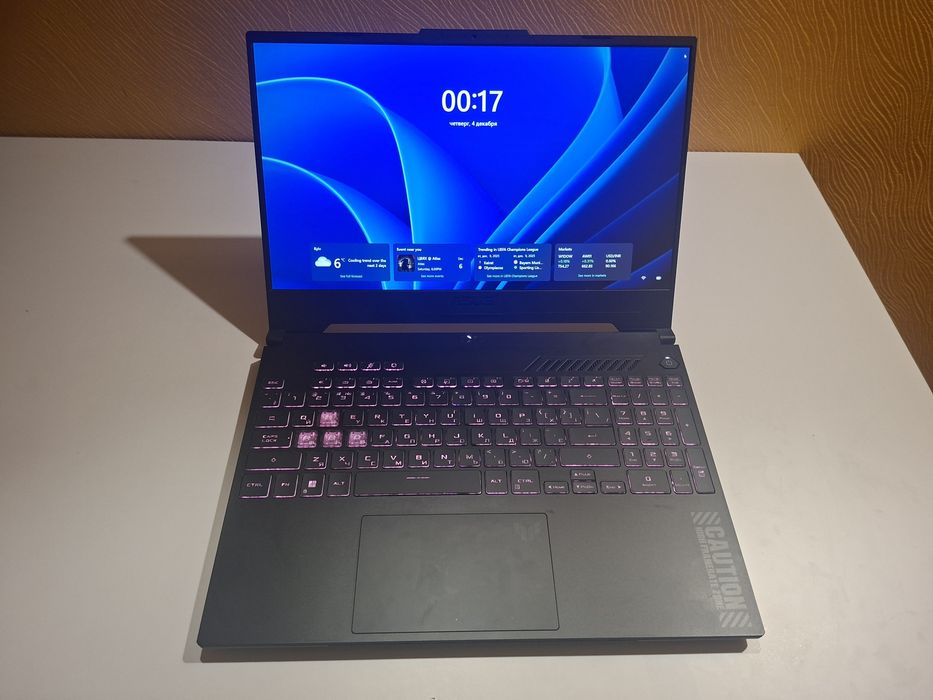 Ноутбук ASUS игровой(читайте описание)