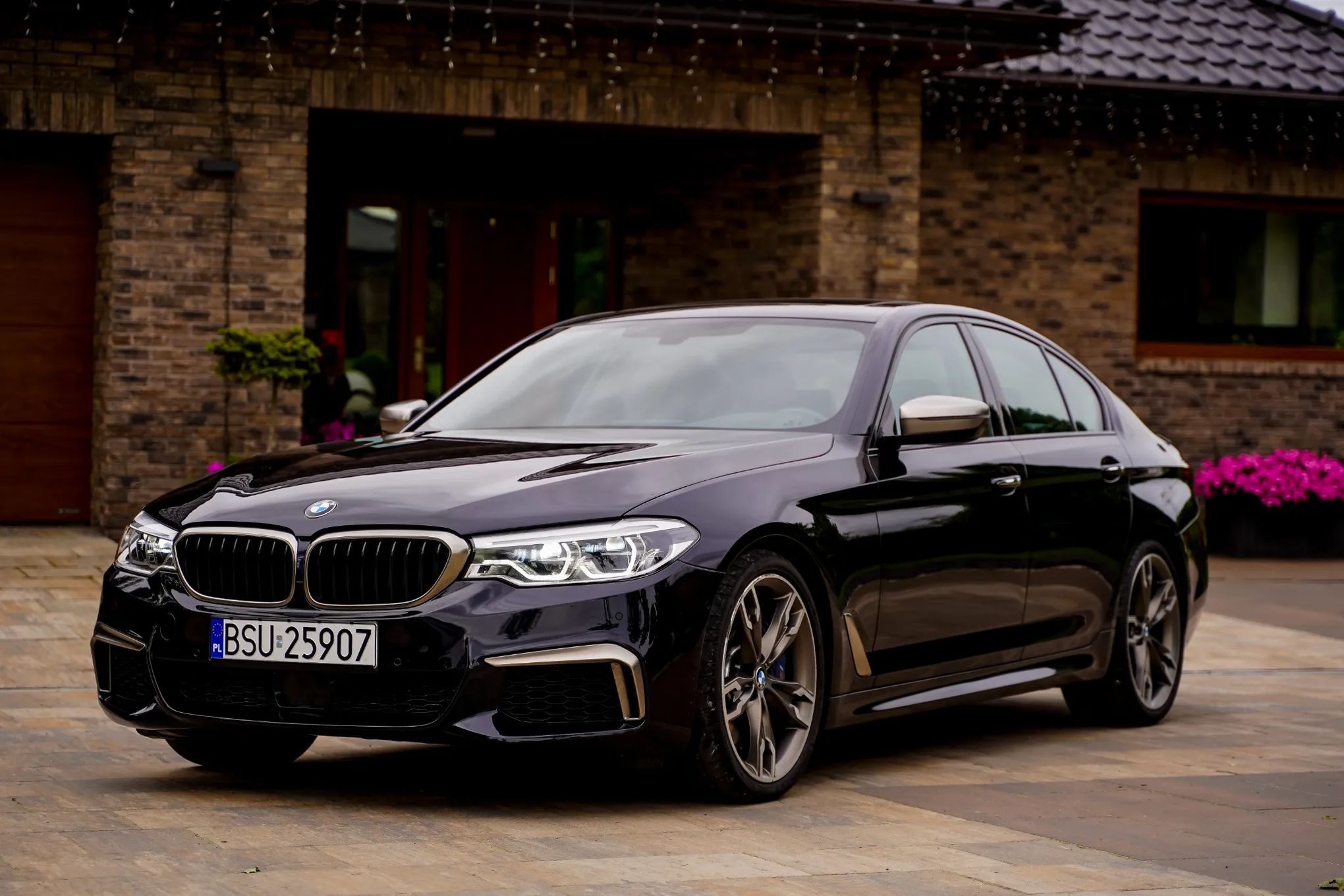 BMW Seria 5 BMW M550i xDrive ładny egzemplarz!