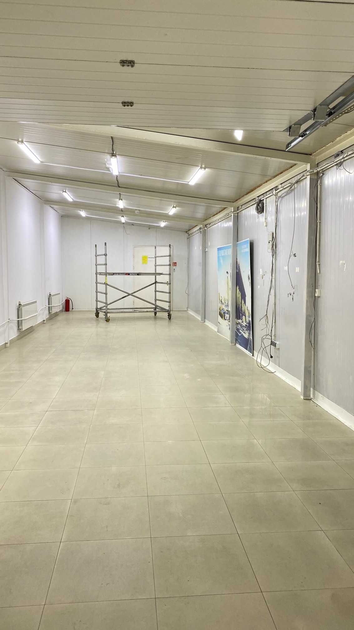 Wynajmę magazyn 200 m2