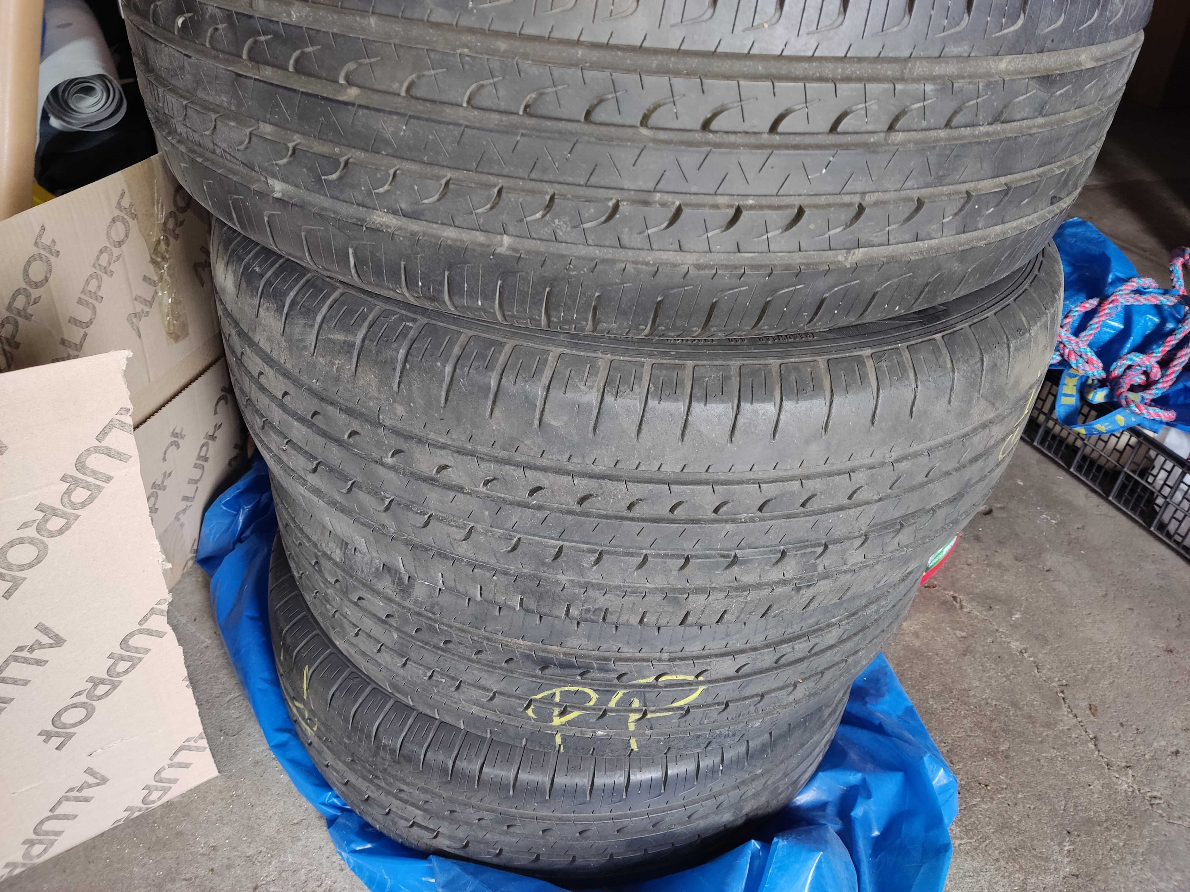 Opony 215/60/17 Goodyear Efficientgrip  komplet SUV 4X4