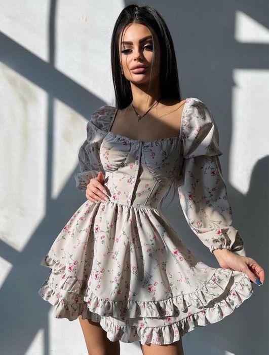 корсетна біла сукня