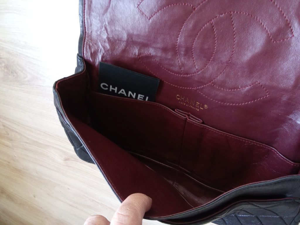 Perfect vintage retro leather Chanel bag