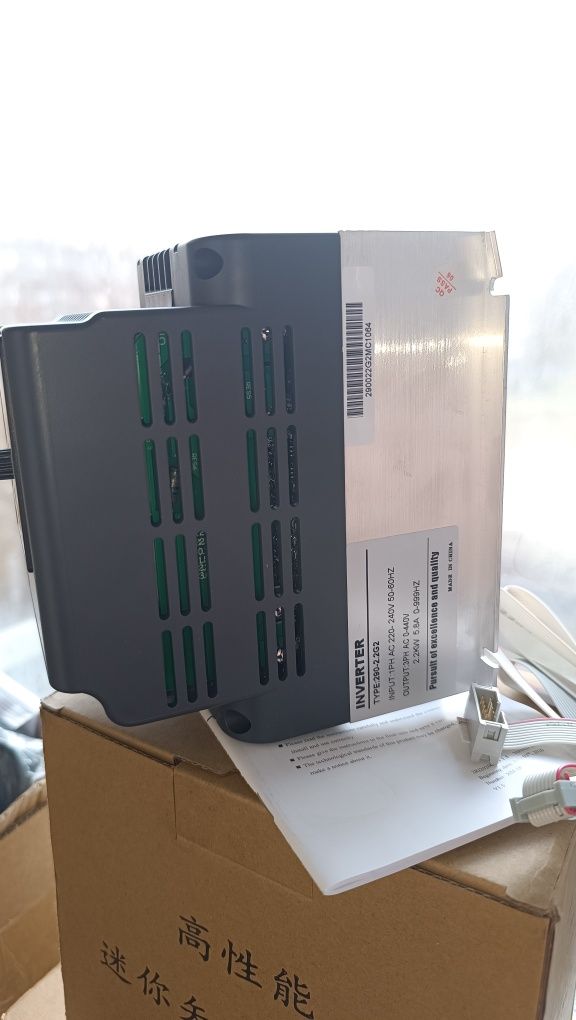 Повышающий Частотник преобразователь частоты 2.2 кВт 220v в-на-to-380v
