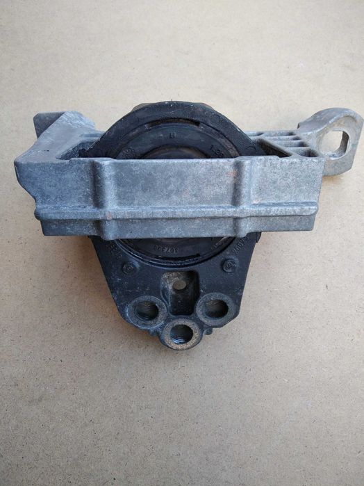 Гидроопора Форд Фокус 3 дизель